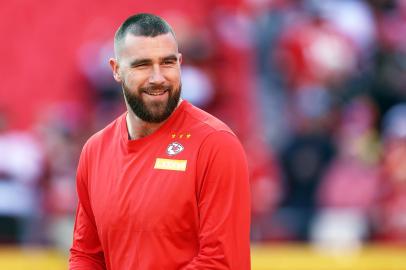 Watch Travis Kelce Dance in Vegas Club With Kygo After Auction With Taylor