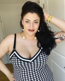 America’s Next Top Model’s Sarah Hartshorne Calls Show a 'Cult' in Memoir