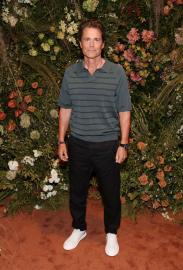 Rob Lowe Reveals Gift He Gave ‘West Wing’ Coworkers Amid Tension