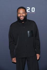 Anthony Anderson ‘Regrets’ Telling Lindsay Lohan He ‘Likes ‘Em Young’