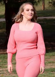 Anna Cardwell Reveals She Has Started Losing Hair After Cancer Diagnosis