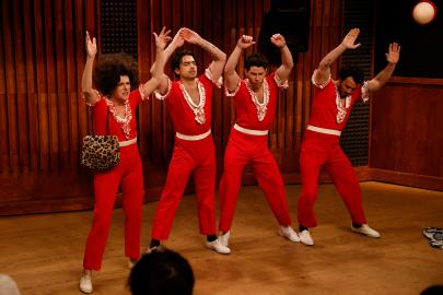 Watch Jonas Brothers Rock Unitards for Dance Lesson With Molly Shannon