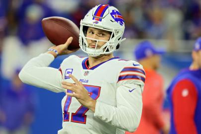 Josh Allen’s Net Worth Goes Long! See Hailee Seinfeld’s BF’s Fortune