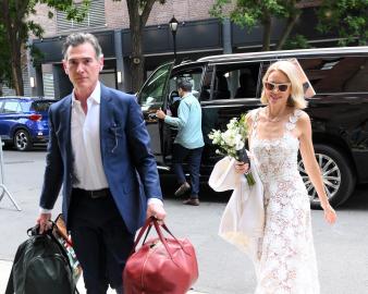 Naomi Watts and Billy Crudup’s ‘Stress-Free’ Wedding Was ‘Spur of the Moment’