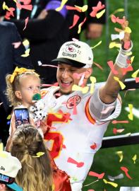 Patrick Mahomes' Daughter Gives Him Sweetest Sendoff to NFL Training Camp
