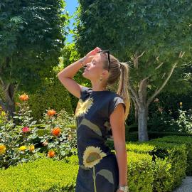 Sofia Richie Takes the Linen Trend to the Next Level in Chic Sunflower Dress