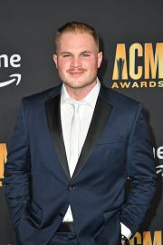 Singer Zach Bryan's Dating History: From Ex-Wife to Barstool Fling