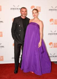 Liev Schreiber Secretly Married Pregnant Fiancee Taylor Neisen in NYC