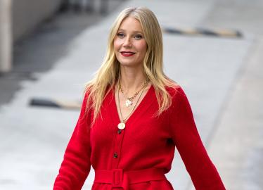 Gwyneth Paltrow Asks Fans Whether  She Should ‘Go Gray’ or ‘Stay Blonde’