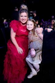 Kelly Clarkson Duets with Daughter River Rose on Upcoming 'Chemistry' Song