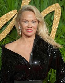 Pamela Anderson Is Done With Makeup: 'It's Better for Me'