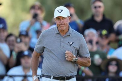 Phil Mickelson Allegedly Bet More Than $1 Billion on Sports, Book Claims