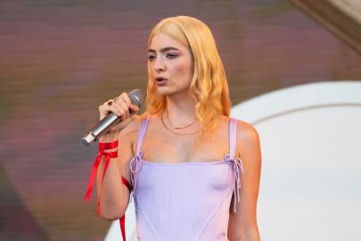 Lorde Reflects on Year of ‘Pain’ in Emotional Open Letter to Fans