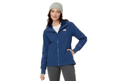 This Light-Yet-Warm Hoodie Is the Ideal Jacket for Early Fall