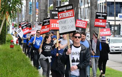 Writers Guild of America Reaches Tentative Deal After 4-Month Strike