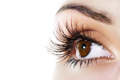 Reviewers Say This $6 Mascara ‘Puts High-End Mascara to Shame’