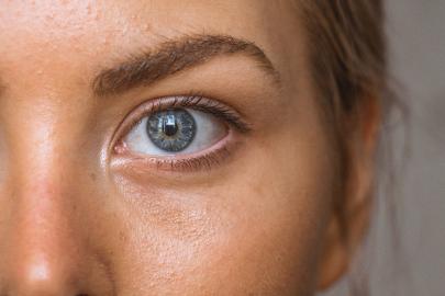 Best Moisturizer and Serums for Oily Skin: 5 Products That Won’t Clog Your Pores