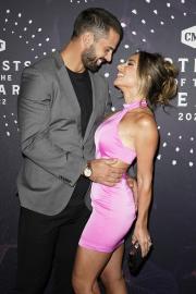 Eric Decker Strips Down to His Apron in Support of Jessie James' Cookbook