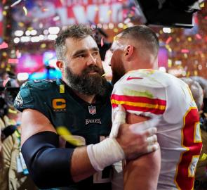 Jason Kelce’s Eagles Snap Losing Streak Over Travis Kelce’s Chiefs