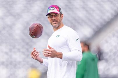 Aaron Rodgers Returns to Jets Practice 2 Months After Achilles Tear