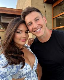 LiB's Giannina Gibelli, Bachelorette's Blake Horstmann Expecting 1st Baby