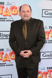 Jason Alexander Shades ‘Seinfeld’ Reboot Rumors: 'They Don't Need George'