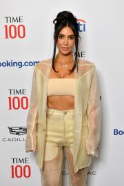 Kim Kardashian to Produce and Star in New Comedy Film ‘The 5th Wheel’