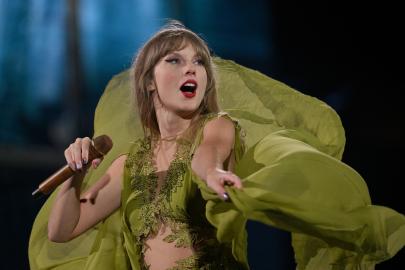 Taylor Swift Jokes About Being a Witch After Plane’s ‘Eras Tour’ Cameo