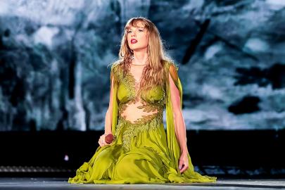Father of Taylor Swift Fan Pays Tribute After Daughter Died at 'Eras Tour'