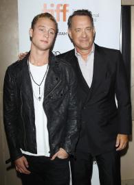 Chet Hanks Calls Dad Tom Hanks Part of His ‘Gang’ in Rare Holiday Photo
