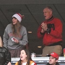 Taylor Swift’s Father Scott Was in Total Dad Mode at Chiefs Game