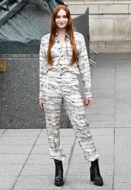 Sophie Turner Has Her 2 Daughters for U.K. Christmas Amid Joe Jonas Divorce