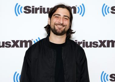 Best New Artist Nominee Noah Kahan Makes Drinking Game for 1st Grammys