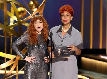 Tracee Ellis Ross, Natasha Lyonne Recreate 'I Love Lucy' Scene at Emmys