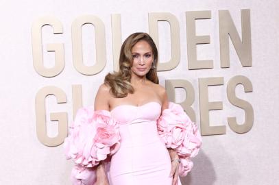 Get the Volume of J. Lo's Golden Globes Curls for Just $26 on Amazon