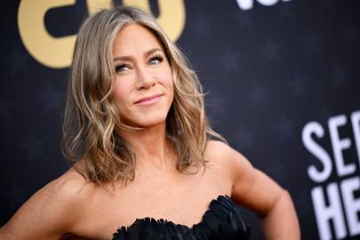 This Tropical Perfume Oil Is Reportedly One of Jennifer Aniston's Favorite Scents