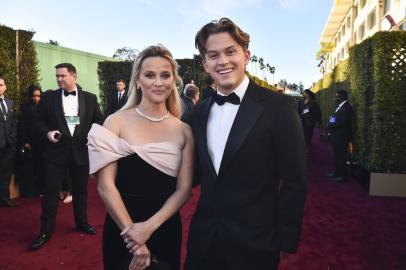Reese Witherspoon Brings Son Deacon Phillippe to Globes Post-Divorce