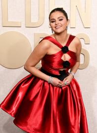 Selena Gomez Walks 2024 Golden Globes Red Carpet Without BF Benny Blanco