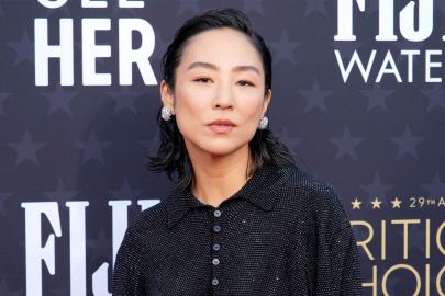 This Nourishing Hair Oil Mist Helped Greta Lee's Locks Shine on the Red Carpet