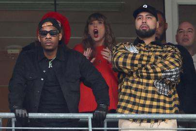 Taylor Swift Cheers On Travis in Playoffs: Photos of Her at Chiefs Games
