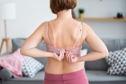 12 Best Back-Smoothing Bras That Look Totally Seamless Under Clothing