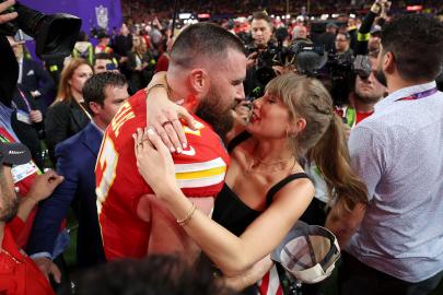 Taylor Swift Jokes About Clubbing With Travis Kelce and Her Parents