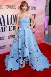 Taylor Swift Secures 4 Wins at the People’s Choice Awards