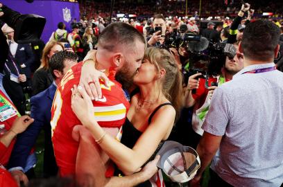 Yes, Travis Kelce and Taylor Swift Sang 'Love Story' After Super Bowl Win