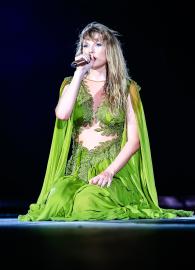 Taylor Swift Reacts to Shooting at Kansas City Chiefs Super Bowl Parade