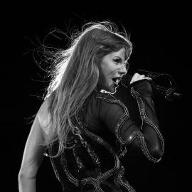 Every Hint Taylor Swift Is About to Announce ‘Reputation (Taylor’s Version)’
