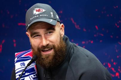 Travis Kelce Reacts to 49ers Fans Booing Him at Super Bowl Practice