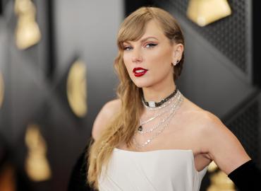 Taylor Swift Unveils Track List for ’The Tortured Poets Department’