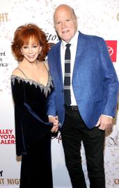 Reba McEntire and Rex Linn Jokingly Bet on Her Super Bowl National Anthem
