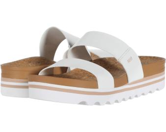 I'm Adding These Bestselling Sandals to My Spring Vacation Bag